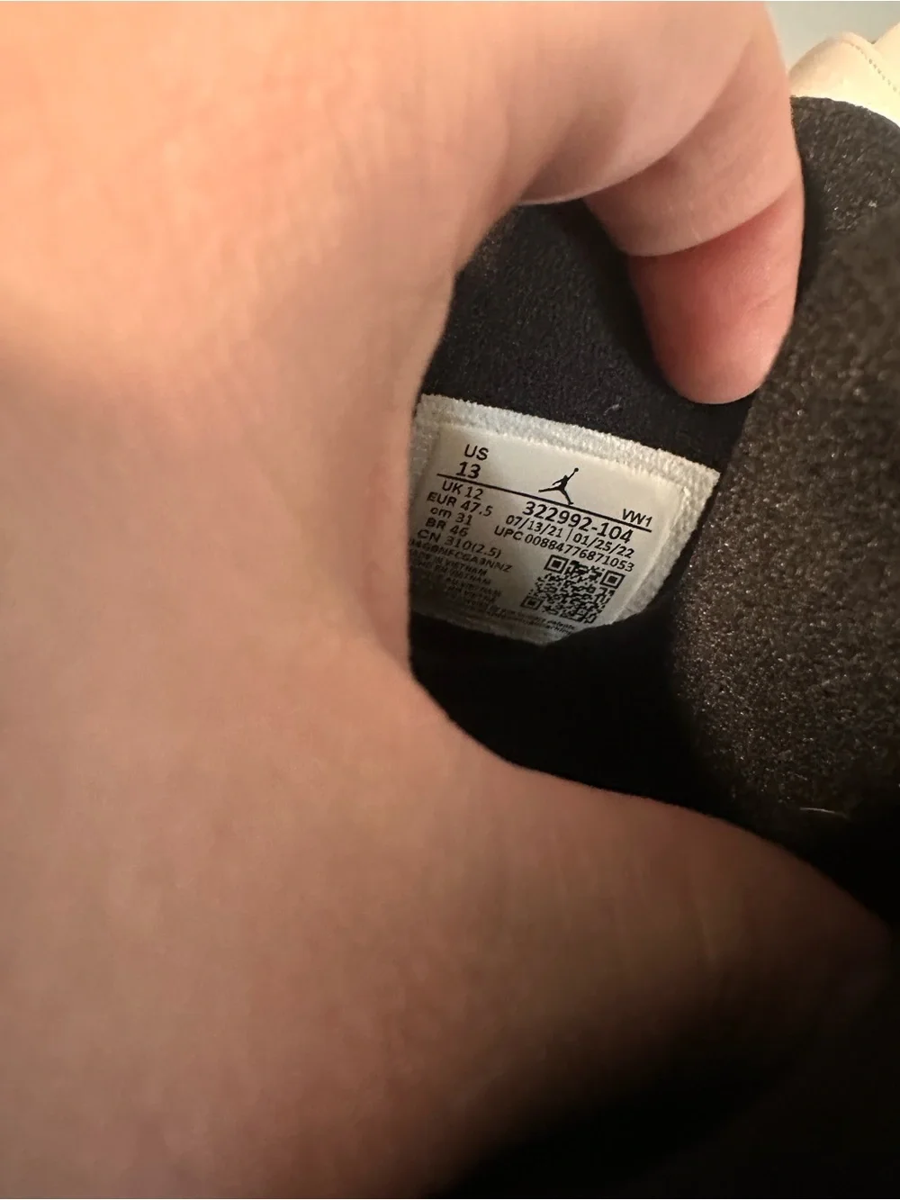 Air Jordan 6 rings dark sneakers